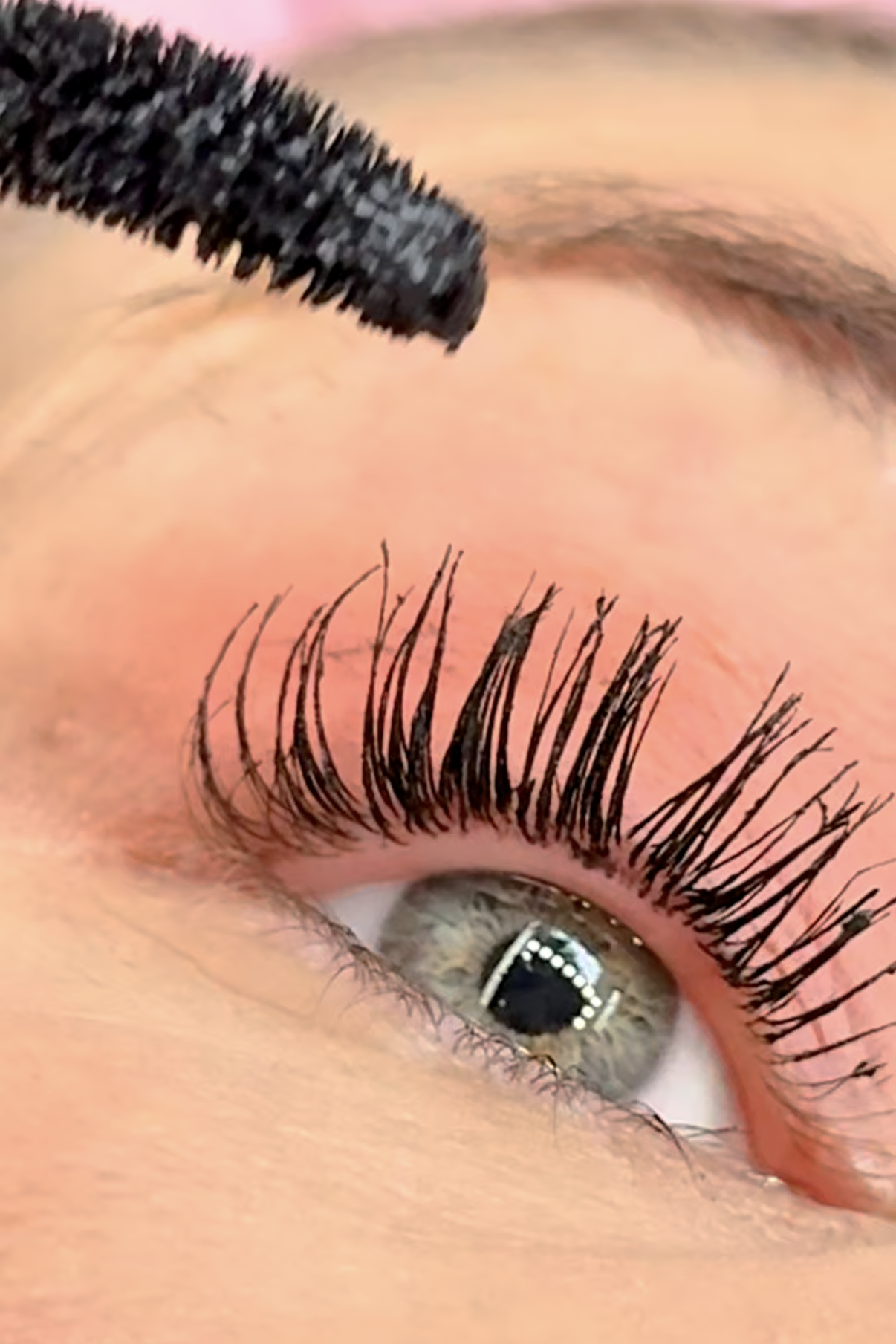 Charlotte Tilbury Exaggereyes Volume Mascara for over 40 very hooded eyes black 