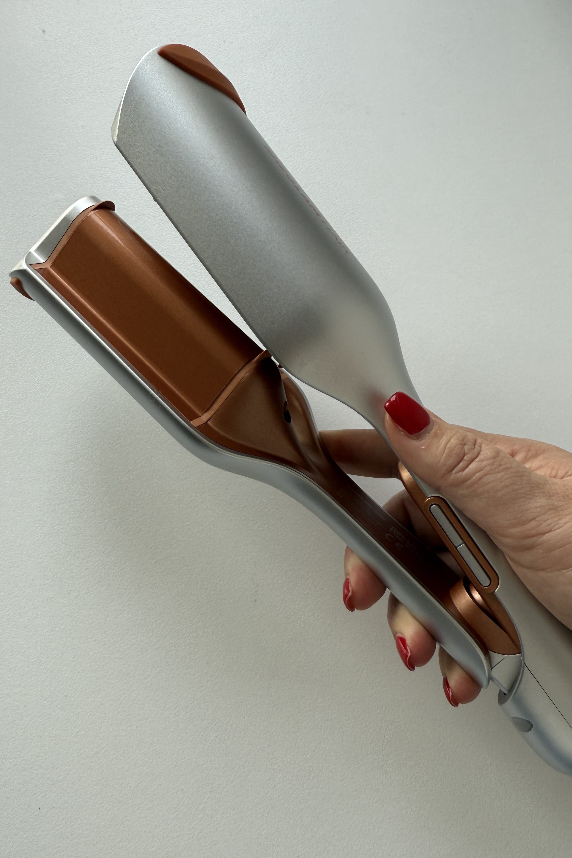 sheglam beach babe wave iron 25mm 1inch wavy hair tool